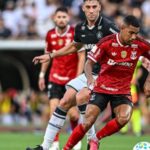Samuel Lino celebra triunfo do Flamengo e liderança provisória no Brasileirão