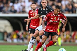 Samuel Lino celebra triunfo do Flamengo e liderança provisória no Brasileirão