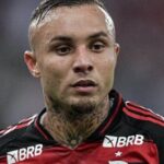 Santos avança em negociações para contratar Everton Cebolinha por empréstimo
