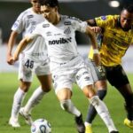 Santos e Cruzeiro medem forças na Vila Belmiro pela 27ª rodada do Brasileirão