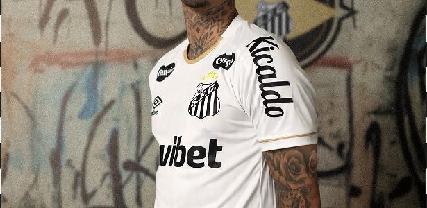 Santos oficializa a chegada de Everton Cebolinha por empréstimo
