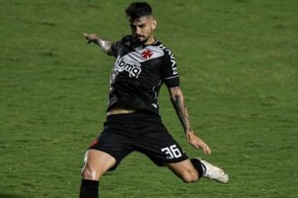 São Paulo avalia contratação de Ricardo Graça após lesão de Domingos Duarte