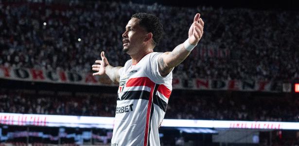 São Paulo enfrenta Palmeiras em clássico decisivo pelo Brasileirão