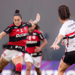 São Paulo supera Flamengo no Rio e fica perto da final do Brasileirão Feminino
