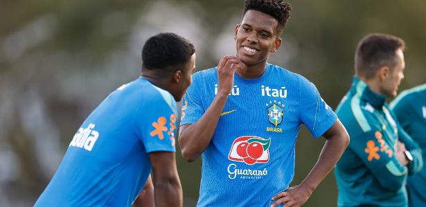 Seleção brasileira aposta em renovação com Estêvão e Endrick contra Austrália