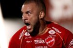 Série B do Brasileirão ganha novo líder e acirra disputa pelo acesso