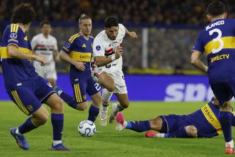 Suspensão de Calleri preocupa São Paulo para decisão contra o Boca Juniors