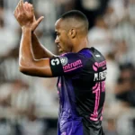 Tatuagem de Marlon Freitas permanece como 'história' para torcedor do Botafogo após transferência