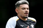 Tiquinho Soares fica fora da lista do Botafogo para duelo contra o Palmeiras
