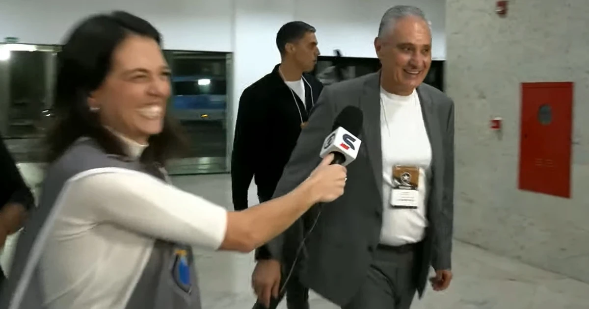 Tite marca presença no Nilton Santos para acompanhar duelo do Botafogo