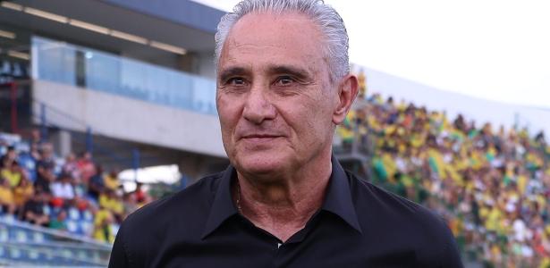 Tite prega paciência e busca por equilíbrio após revés na estreia pelo Botafogo