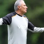 Tite prepara mudanças no Botafogo para enfrentar o Mirassol no Brasileirão