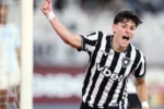 Tite sinaliza desaprovação com posicionamento tático de Montoro no Botafogo