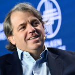 Todd Boehly deixa a presidência do Chelsea após quatro anos de gestão