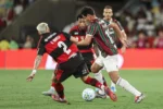 Torcida do Flamengo projeta final da Libertadores contra o Fluminense