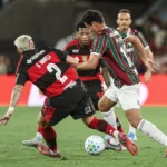 Torcida do Flamengo projeta final da Libertadores contra o Fluminense