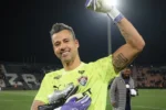 Torcida do Fluminense elege Fábio como o jogador mais influente da temporada 2026