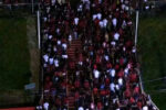 Torcida do Vitória deixa o Barradão precocemente após vantagem do Vasco