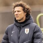 Uruguai convoca nove atletas do futebol brasileiro em lista de Diego Forlán