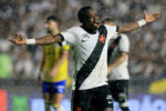 Vasco blinda Andrés Gómez e recusa oferta milionária do futebol europeu