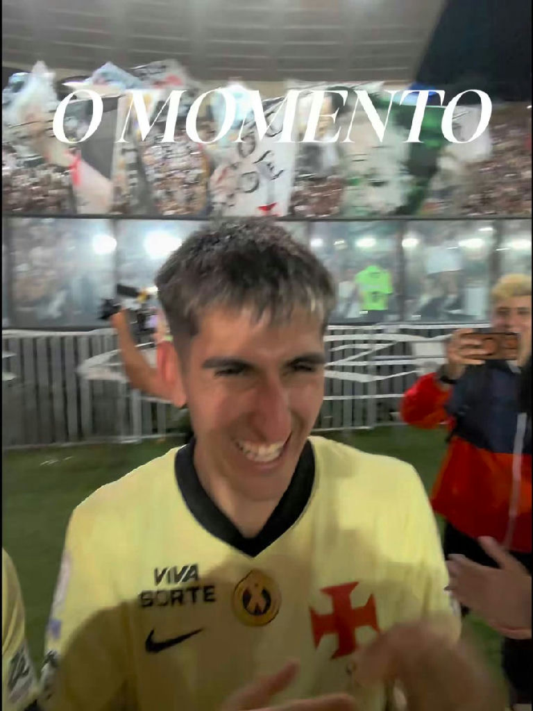 Vasco celebra goleada sobre o Coritiba com registros de Robert Renan e Lescano