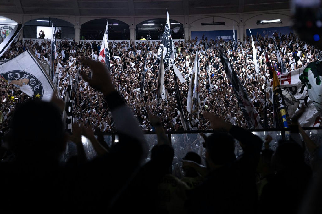 Vasco da Gama: a celebração vibrante em São Januário com a torcida