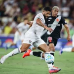 Vasco define escalação para clássico decisivo contra o Fluminense no Maracanã