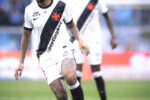 Vasco define prioridades para renovações e avalia compra de atletas emprestados