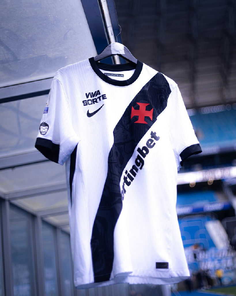 Vasco define uniforme para confronto decisivo contra o Grêmio em Porto Alegre