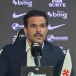 Vasco descarta novos atacantes e aposta na recuperação de Brenner para o restante da temporada