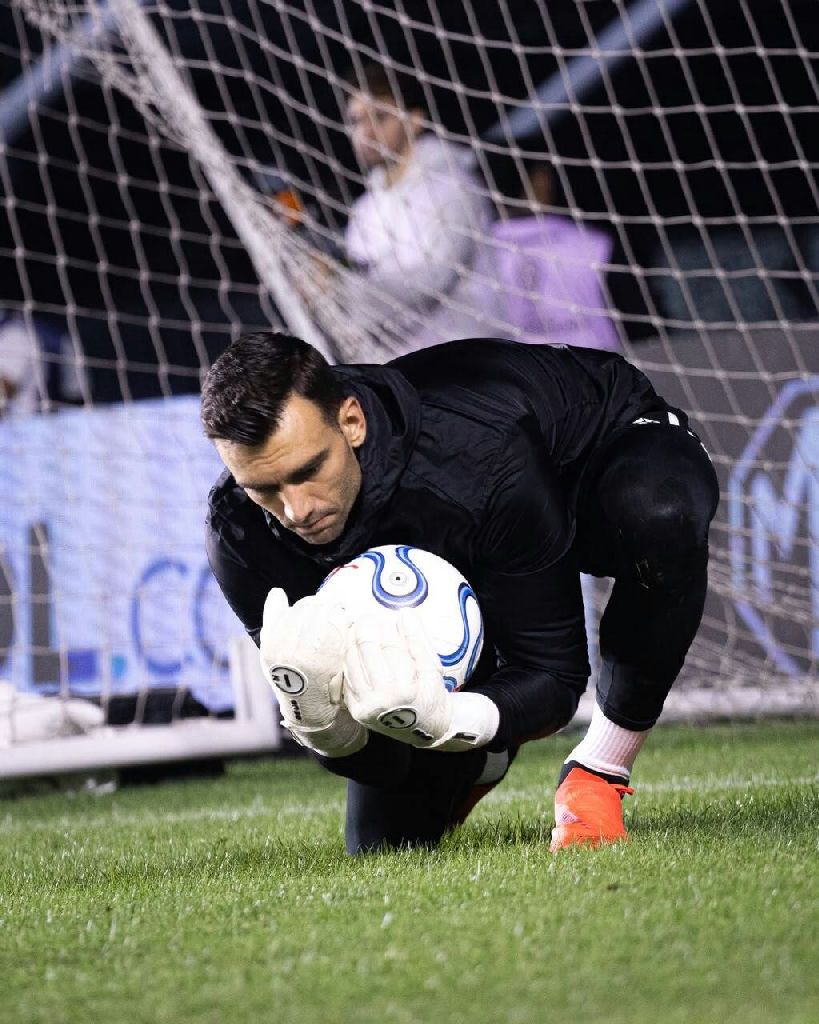 Vasco divulga imagens dos preparativos do elenco antes de partida