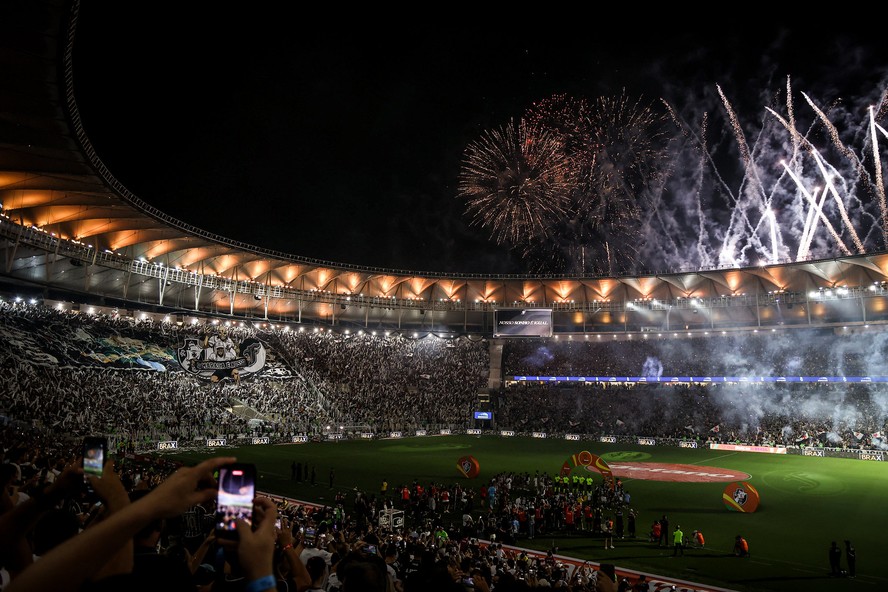 Vasco enfrenta novos obstáculos para garantir uso do Maracanã em decisão continental