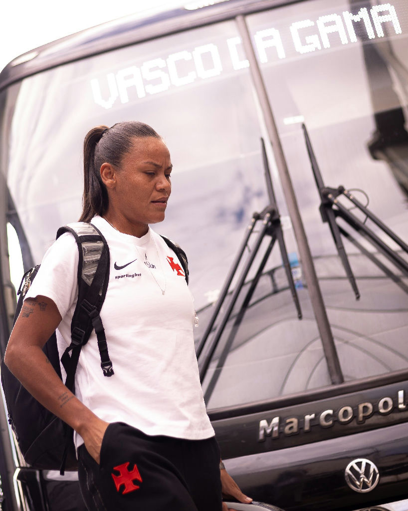 Vasco feminino registra chegada das atletas a São Januário para compromissos