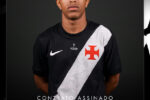 Vasco garante permanência de Allan Santos com novo contrato profissional