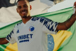 Vasco intensifica tratativas para viabilizar a contratação de Gabriel Pereira