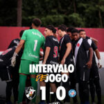 Vasco lidera placar contra o Bahia em confronto pelo Brasileiro Sub-17