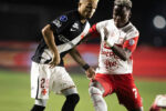 Vasco mantém escalação inicial para o segundo tempo contra o Santa Fe