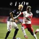 Vasco mantém escalação inicial para o segundo tempo contra o Santa Fe