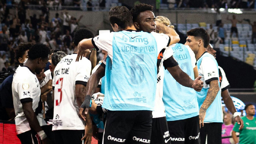 Vasco quebra tabu histórico e vence o Grêmio fora de casa pelo Brasileirão