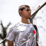 Vasco sub-17: Crias da Colina se apresentam no centro de treinamento Nivaldo Pereira