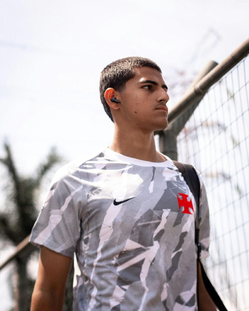 Vasco sub-17: Crias da Colina se apresentam no centro de treinamento Nivaldo Pereira