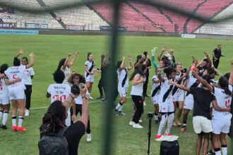Vasco vence Itabirito e inicia caminhada rumo ao título brasileiro