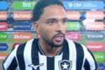 Vitinho analisa empate do Botafogo e projeta recuperação no Brasileirão