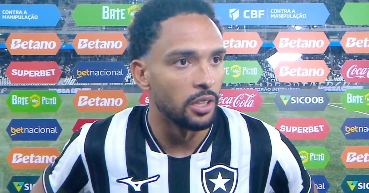 Vitinho analisa empate do Botafogo e projeta recuperação no Brasileirão