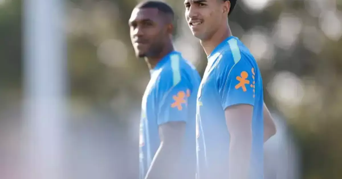 Vitor Reis estreia como titular na Seleção Brasileira em amistoso contra a Austrália