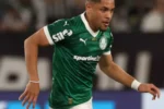 Vitor Roque atrai interesse europeu enquanto Palmeiras lida com disputa no Brasileirão