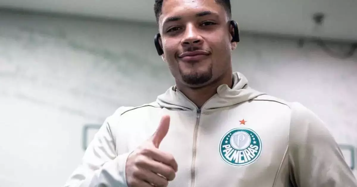 Vitor Roque pede cautela ao Palmeiras para duelo decisivo contra a LDU na altitude