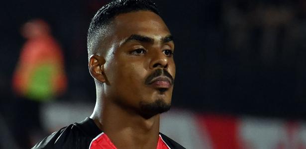 Volante do Vitória dispara contra o Grêmio após vitória no Brasileirão