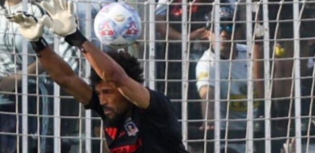 Vozinha enfrenta fase instável no Colo-colo sob pressão de contrato curto