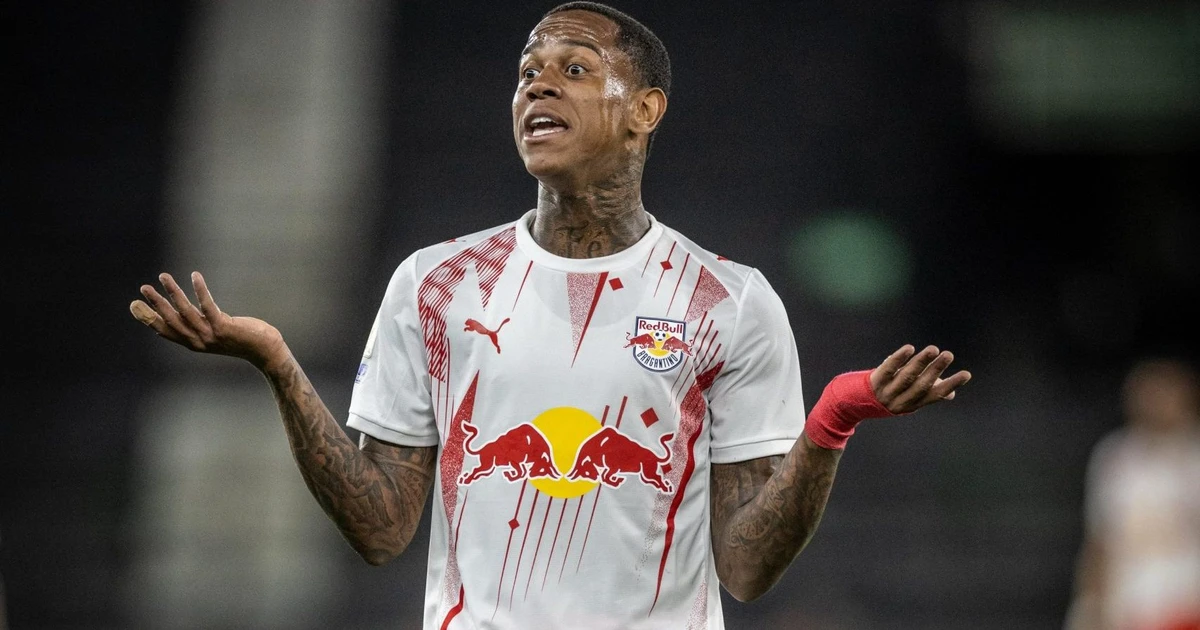 Wallace Yan é expulso e provoca torcida do Botafogo após empate no Nilton Santos